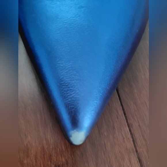 SASSIE pump by Marc Fisher Limited - Like New - Picture 4 of 5